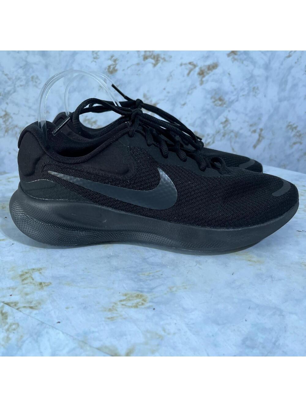 Nike Revolution 7 Mens Size 8 Wide Running Shoes Black Athletic Trainer Sneakers